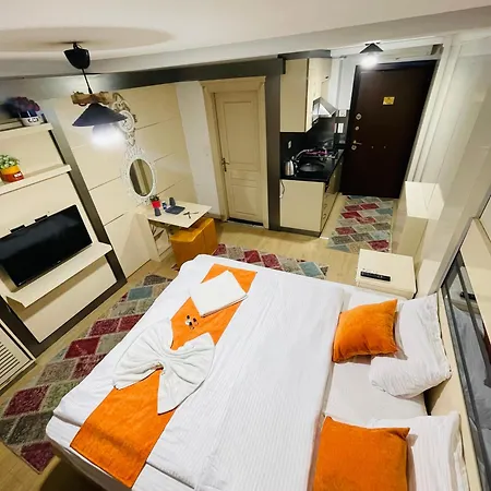 Taksim Premium Gold House